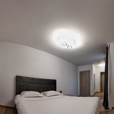 Emma Hotel