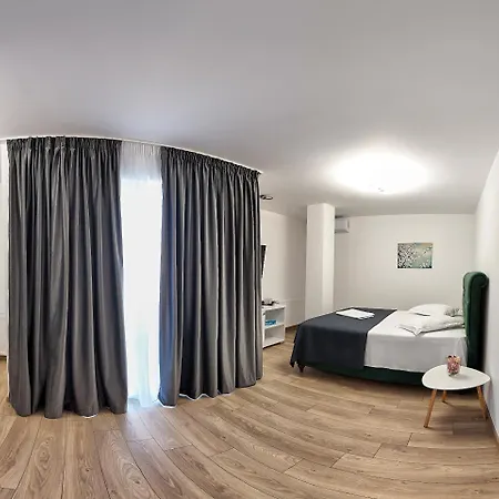 Hotel Emma Bucharest