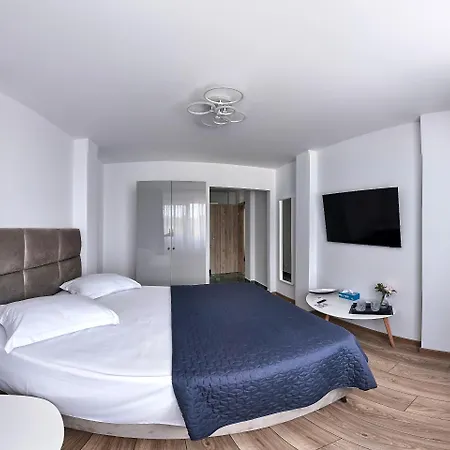 Emma Hotel 4*