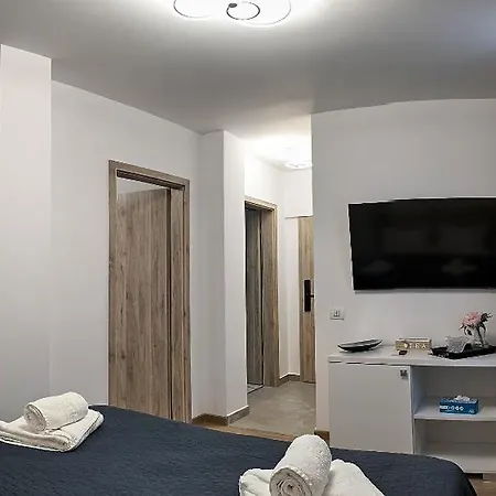 Emma Hotel